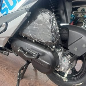 Suzuki Avenis 125 Scooter: imagen 18