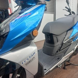 Suzuki Avenis 125 Scooter: imagen 13