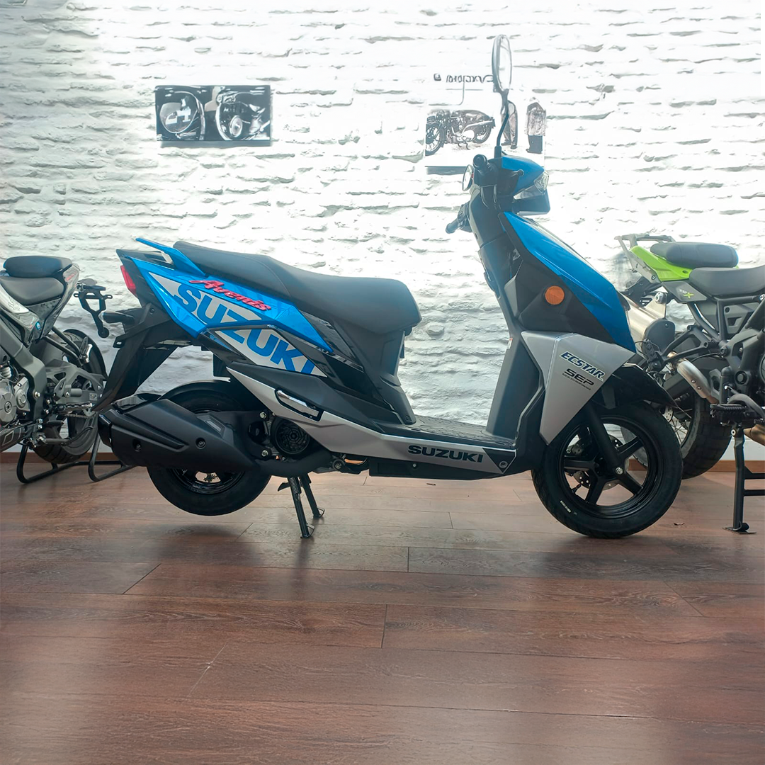 Suzuki Avenis 125 Scooter: imagen 1