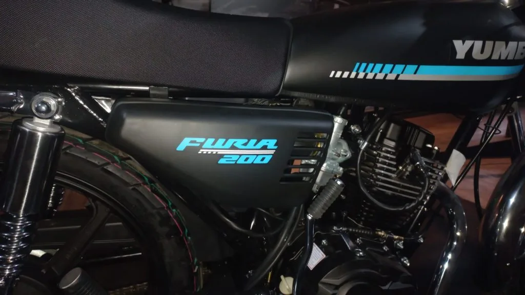 Yumbo Furia 200