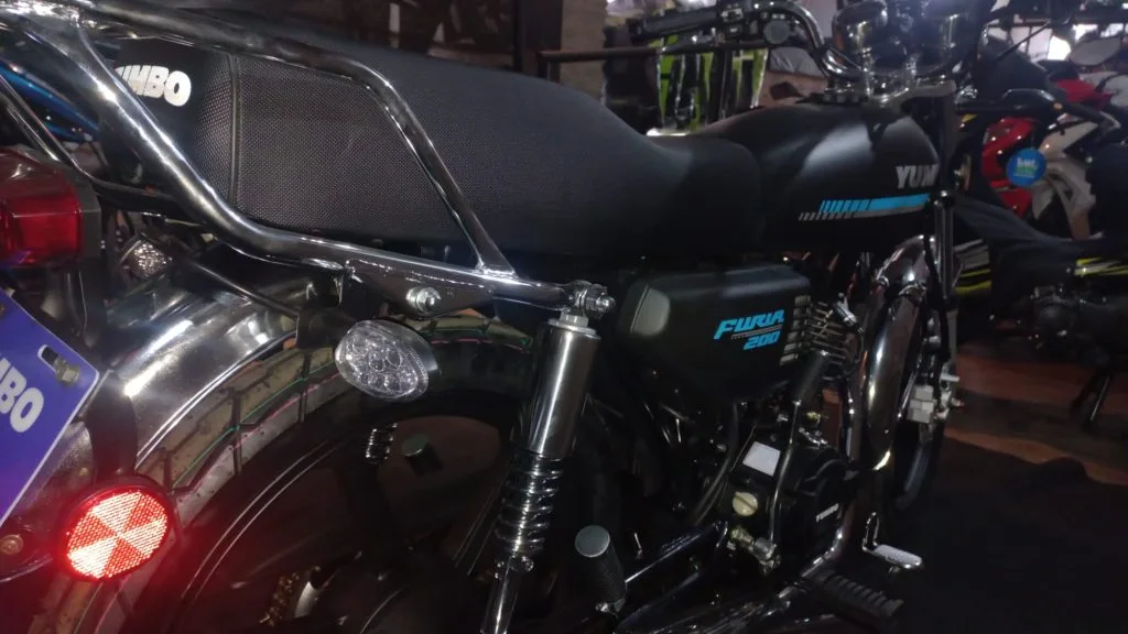Yumbo Furia 200