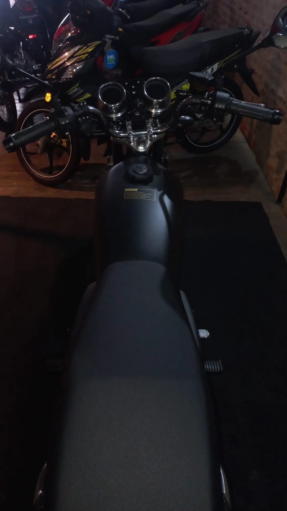 Yumbo Furia 200: imagen 4