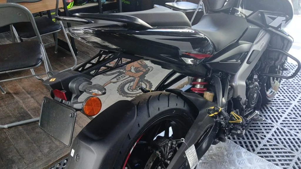 BAJAJ PULSAR NS 400