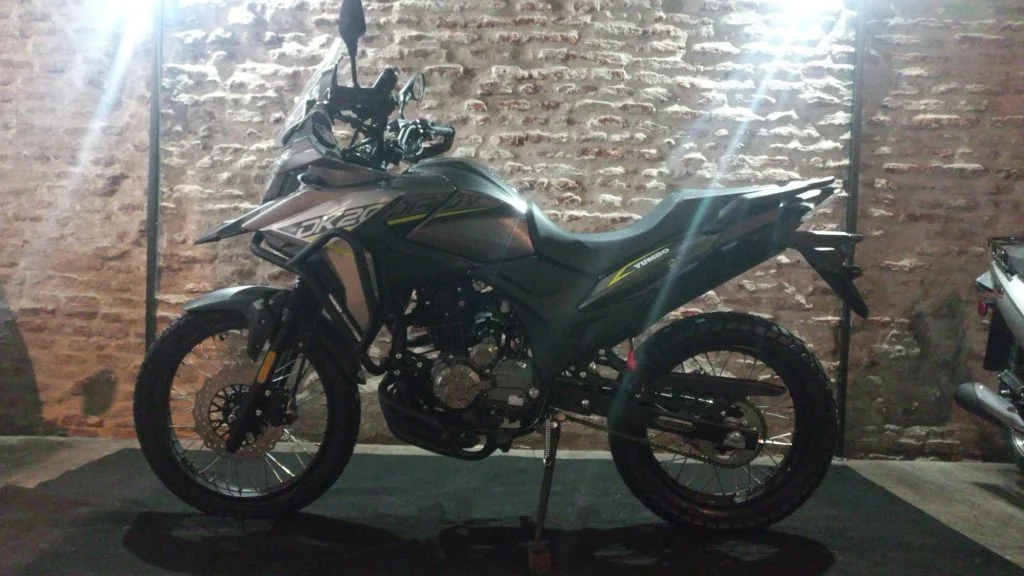 Yumbo DK 200 ADV