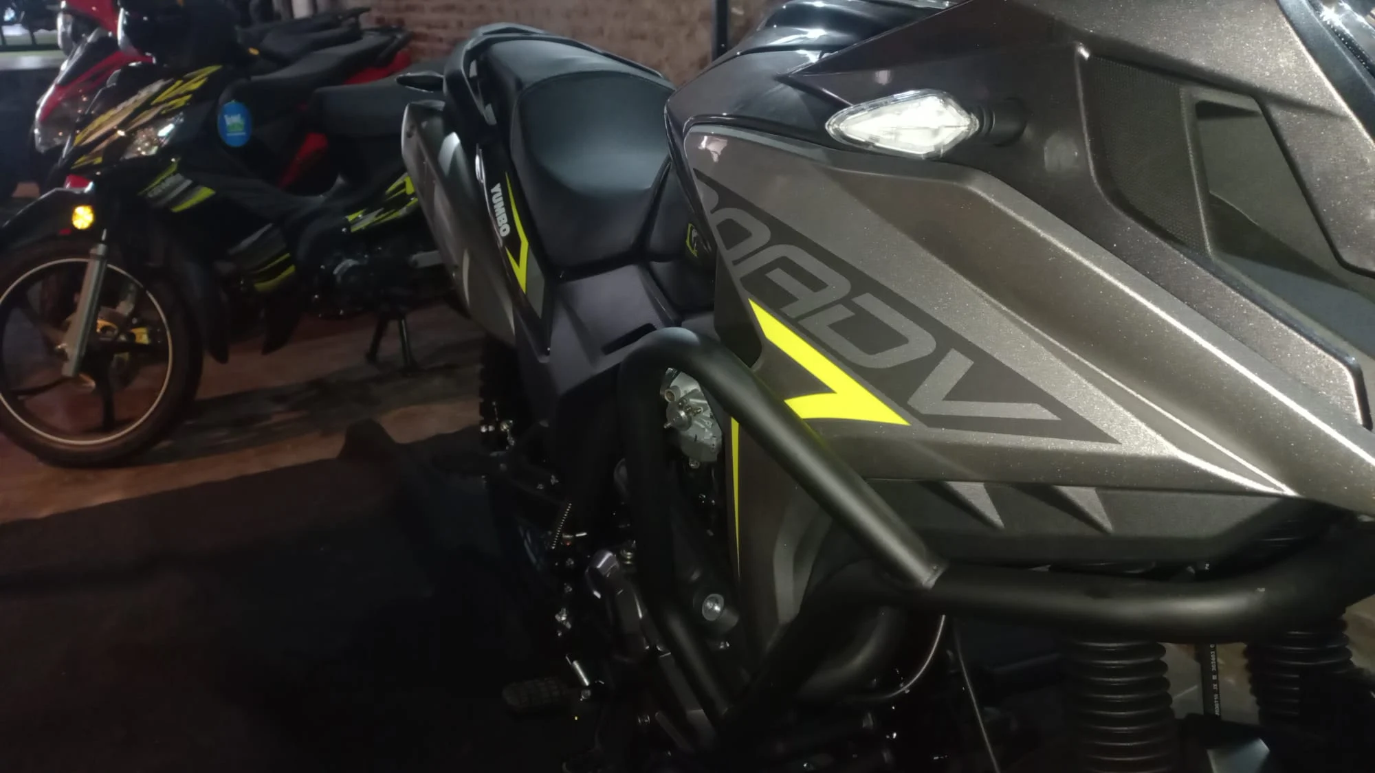 Yumbo DK 200 ADV: imagen 5