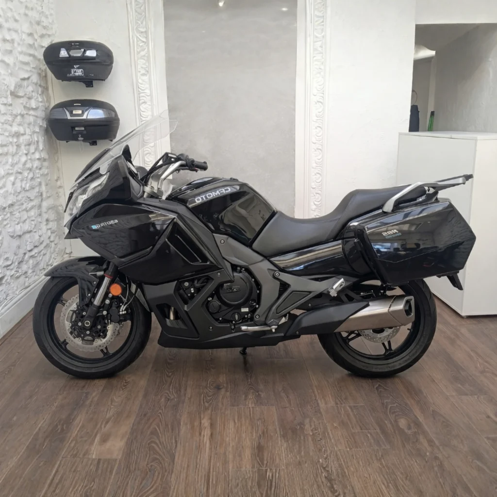 CF Moto TR 650