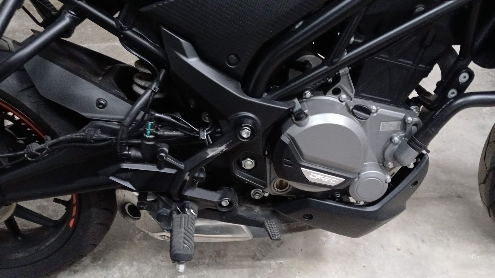 CFMOTO NK300: imagen 12