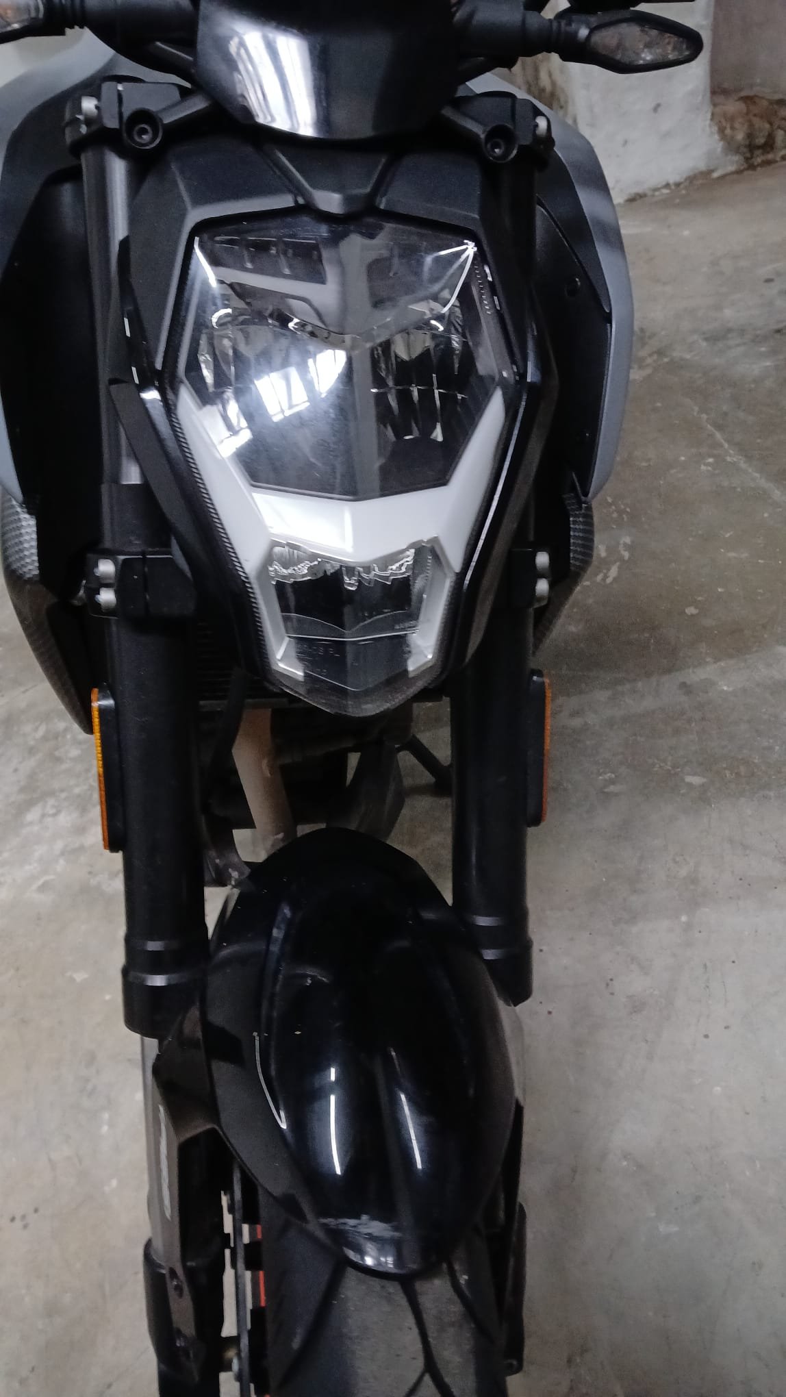 CFMOTO NK300: imagen 10