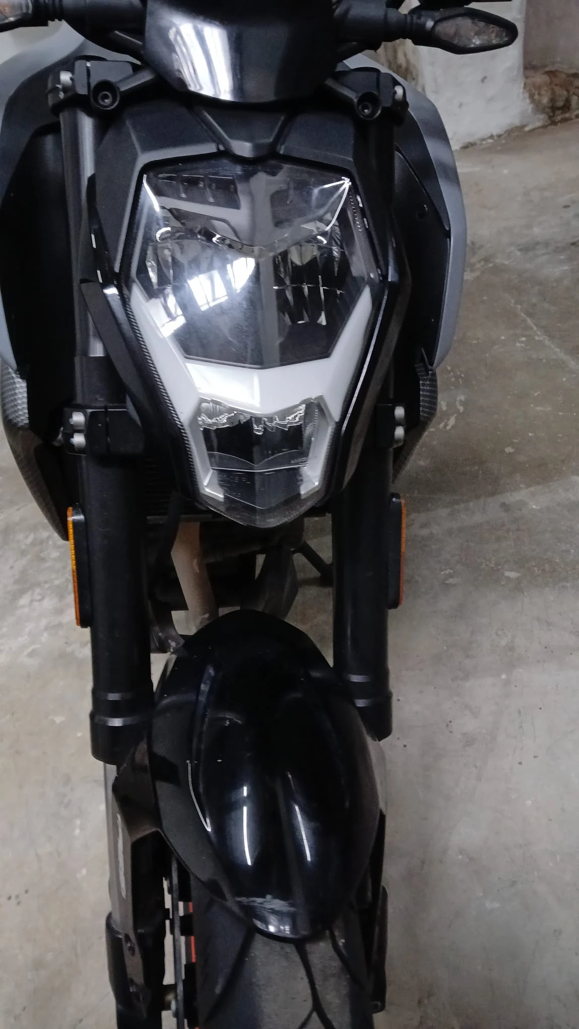 CFMOTO NK300: imagen 10