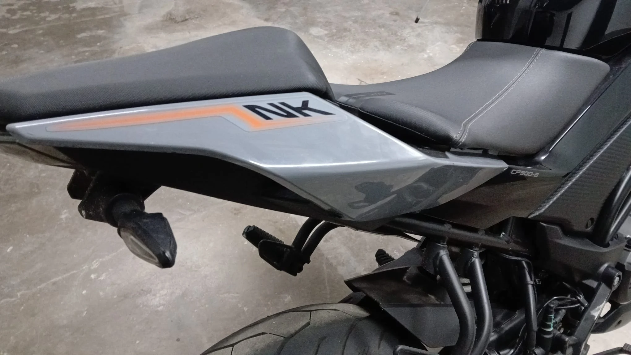 CFMOTO NK300: imagen 7