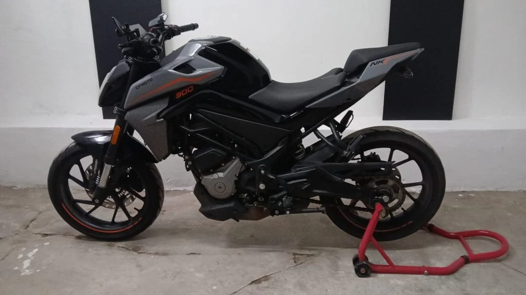 CFMOTO NK300