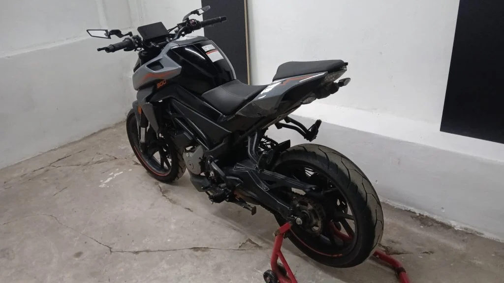 CFMOTO NK300